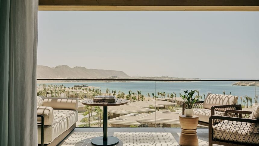 swanky-new-four-seasons-wellness-resort-opens-on-the-red-sea